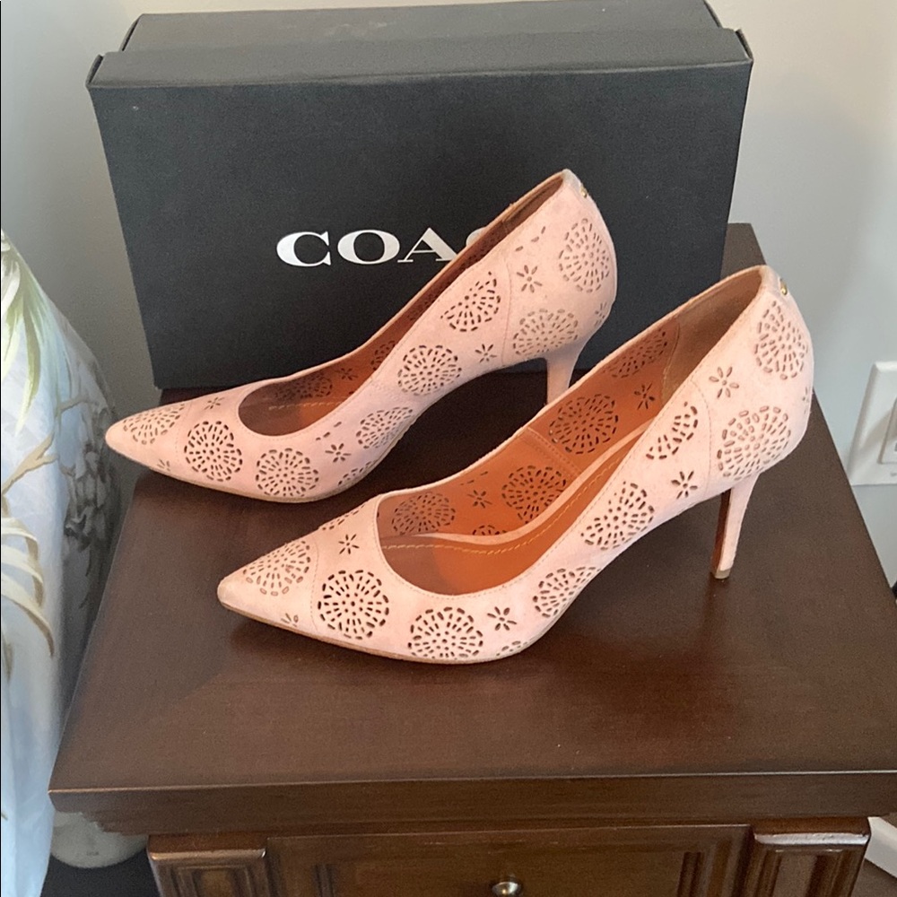 Coach Women's Pink Suede Laser-Cut Pointed Toe Heels - Picture 3 of 8